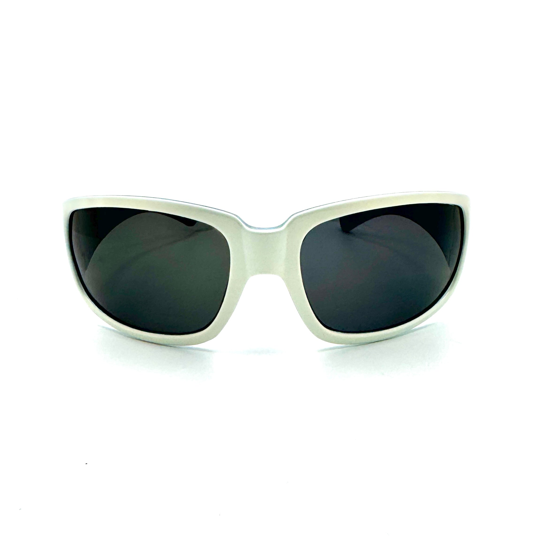 Mailibu - pearl white w/blue frame with smoke lenses