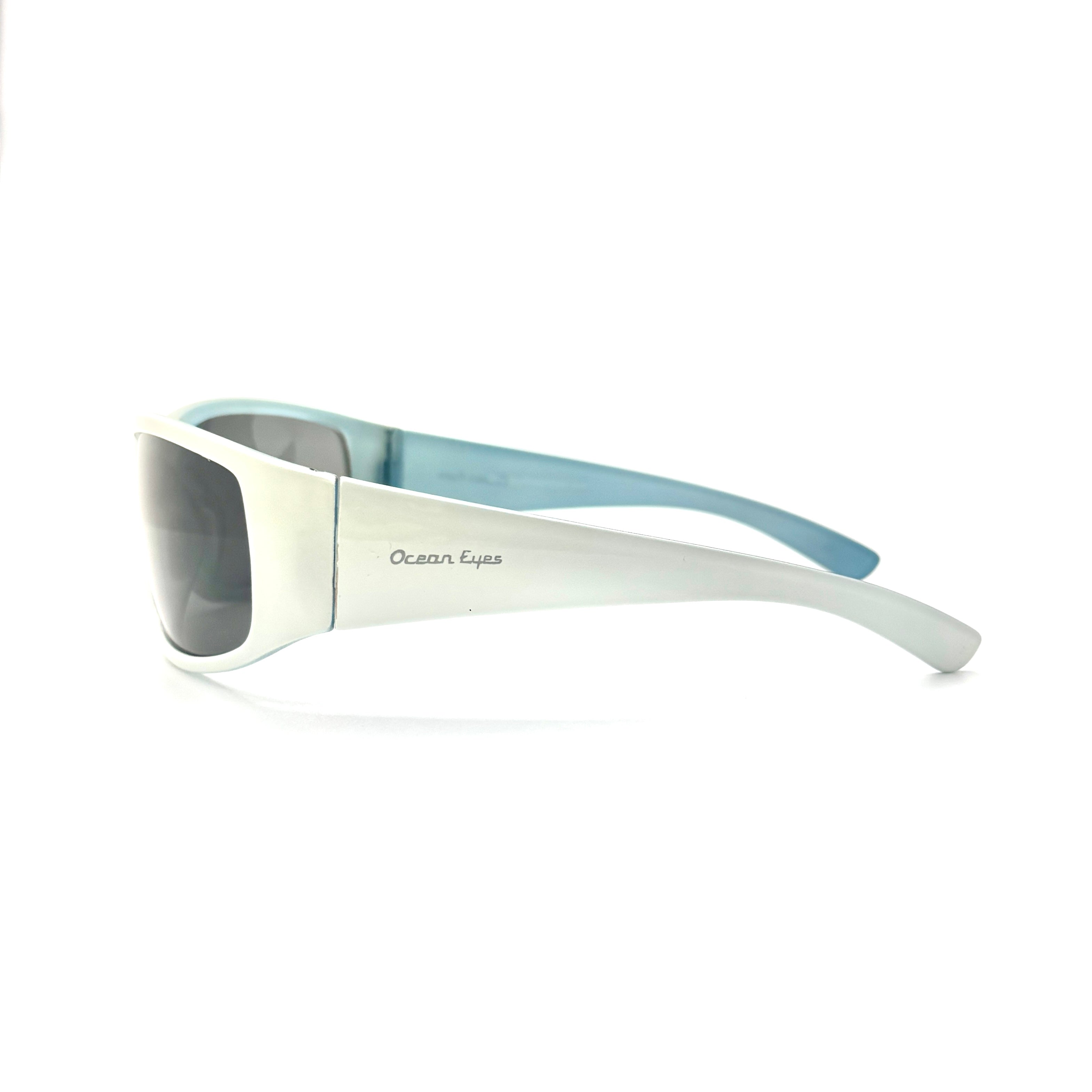 Mailibu - pearl white w/blue frame with smoke lenses