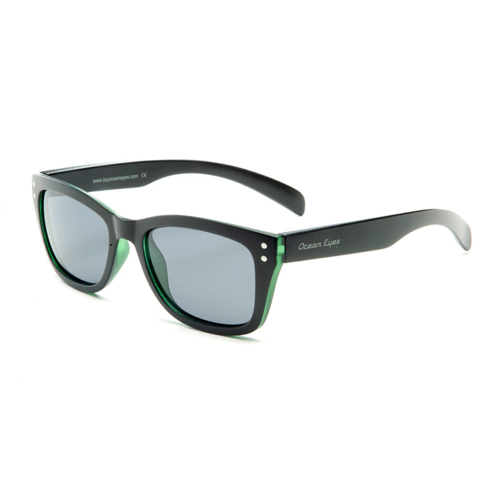 Minnow - Kid's matte black w/green frame with smoke lenses 2068-1