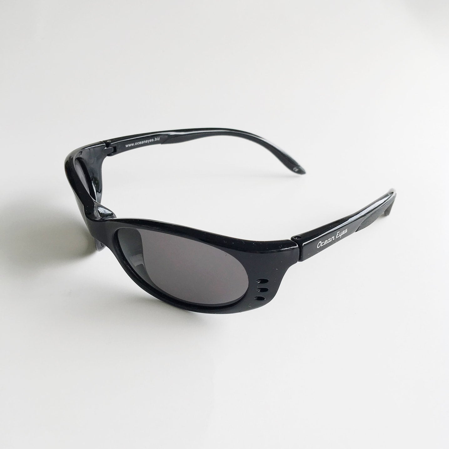 First Mate - Shiny Black Frame with Smoke Lenses 2031-1